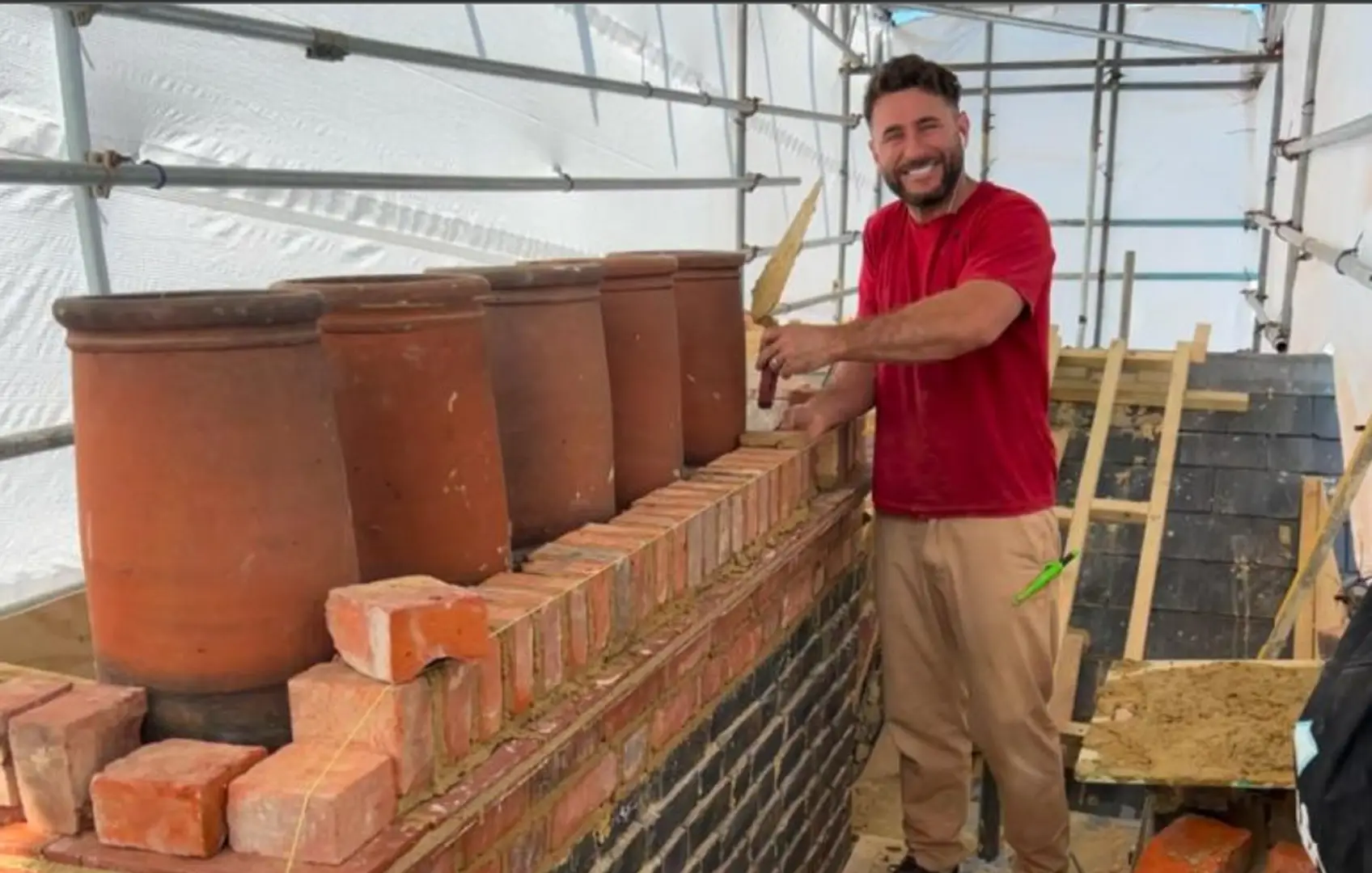 683857427254d71cfad2a4a2